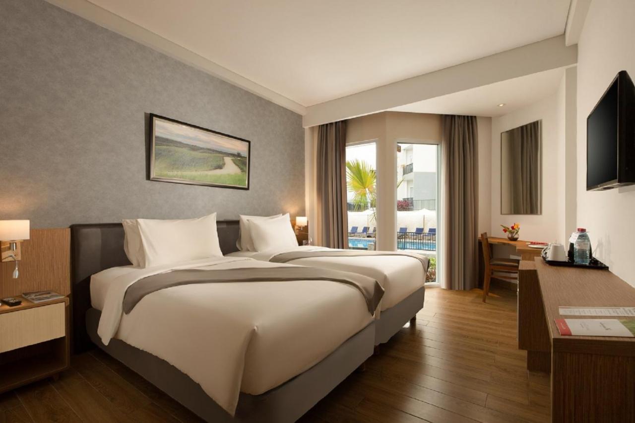 Swiss-Belinn Luwuk Kültér fotó