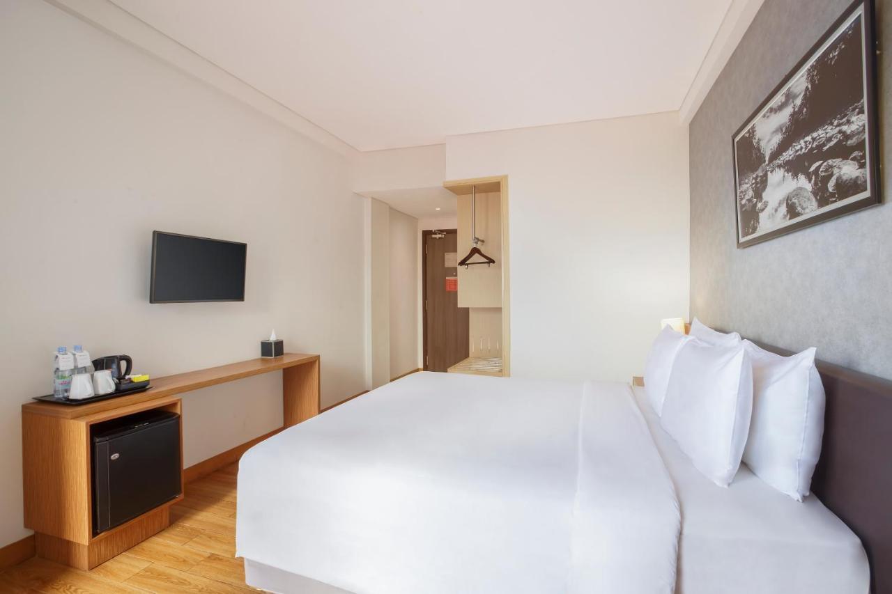 Swiss-Belinn Luwuk Kültér fotó