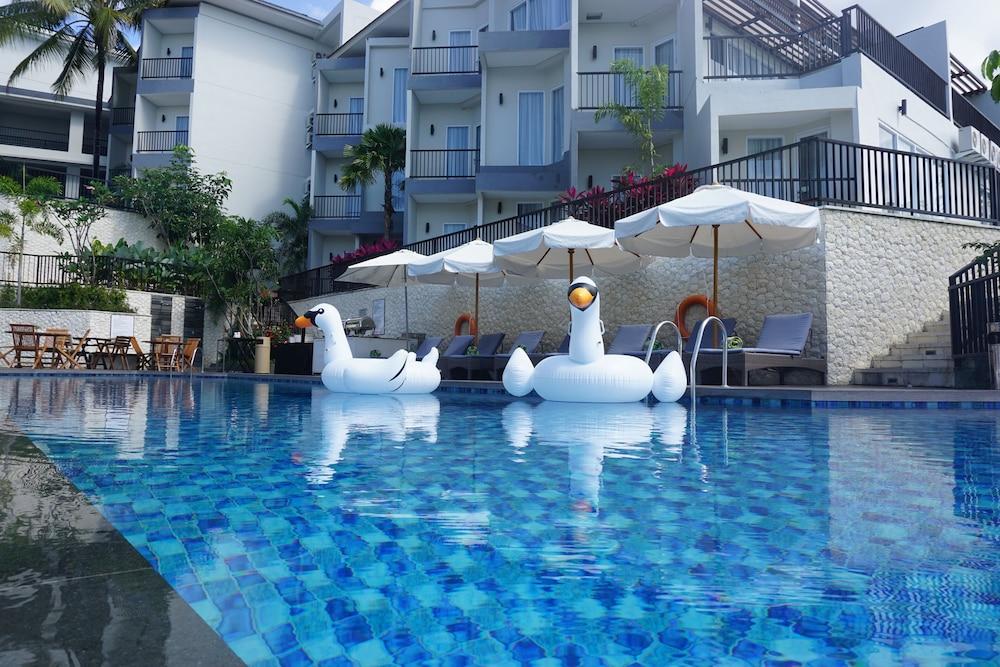 Swiss-Belinn Luwuk Kültér fotó